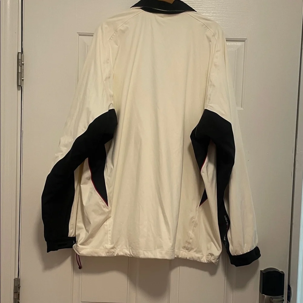 Mizuno Black‎ and White Windbreaker with Red Details